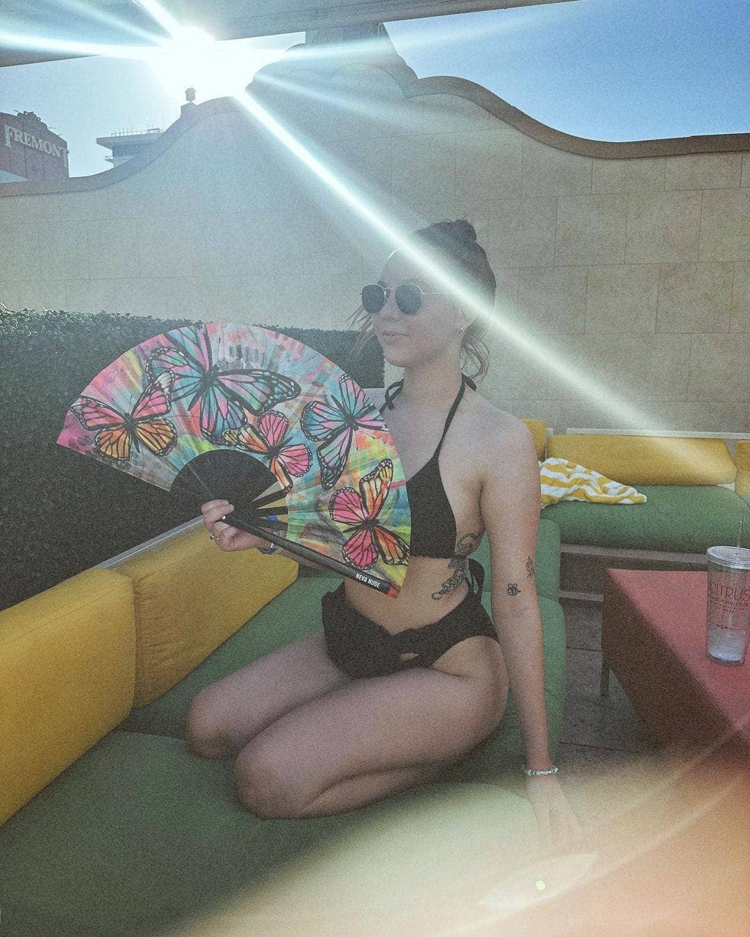Flutter By Butterfly Super Blacklight Reactive Folding Fan