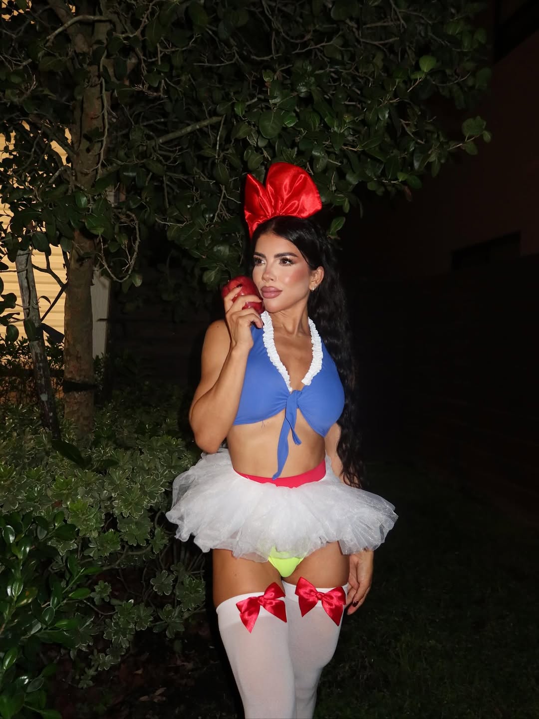Exclusive Apple Princess Costume