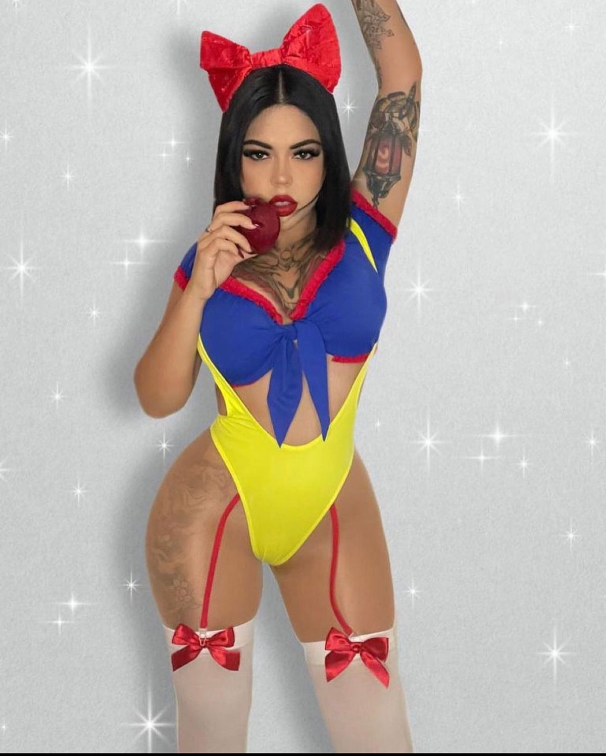 Poisonous Apple Playthings Exclusive Costume