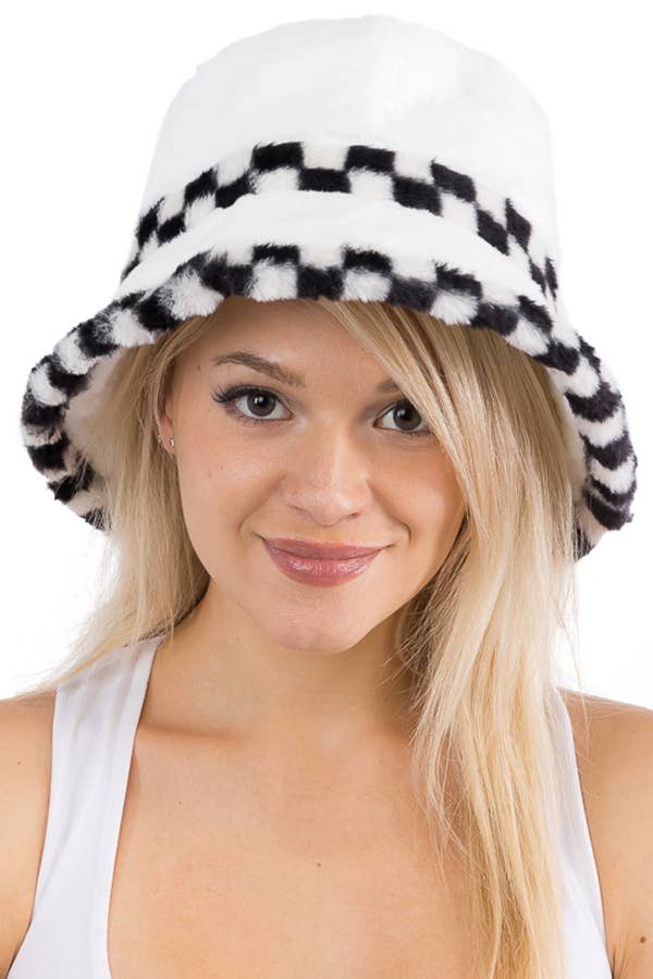 Cap Zone - Black White Checkered Fluffy Faux Fur Bucket Hat