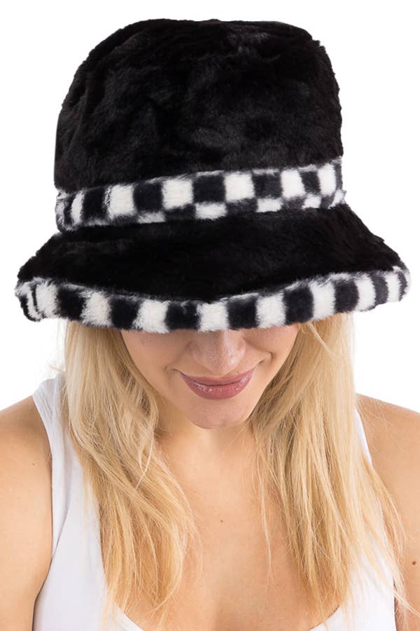 Cap Zone - Black White Checkered Fluffy Faux Fur Bucket Hat