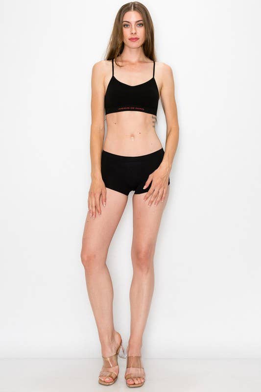 Yelete - Women's Seamless Boyfriend Shorts