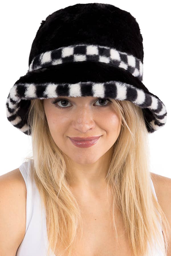 Cap Zone - Black White Checkered Fluffy Faux Fur Bucket Hat