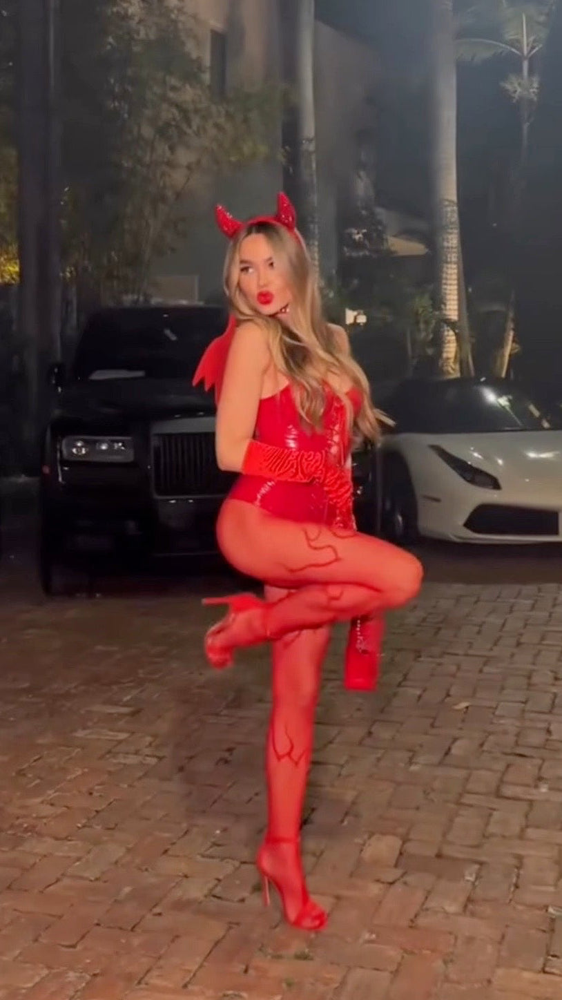 Devil in Red | Styled for you