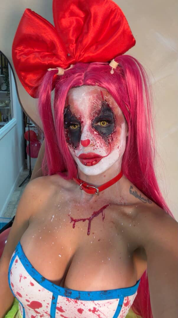 Playthings Bloody Clown