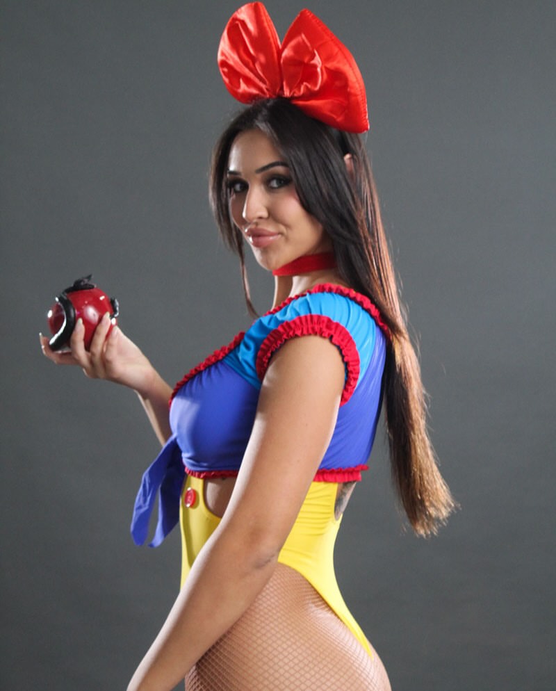 Exclusive poisoned Apple Costume