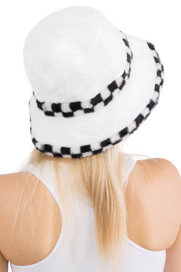 Cap Zone - Black White Checkered Fluffy Faux Fur Bucket Hat
