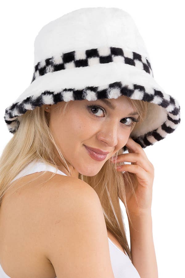 Cap Zone - Black White Checkered Fluffy Faux Fur Bucket Hat