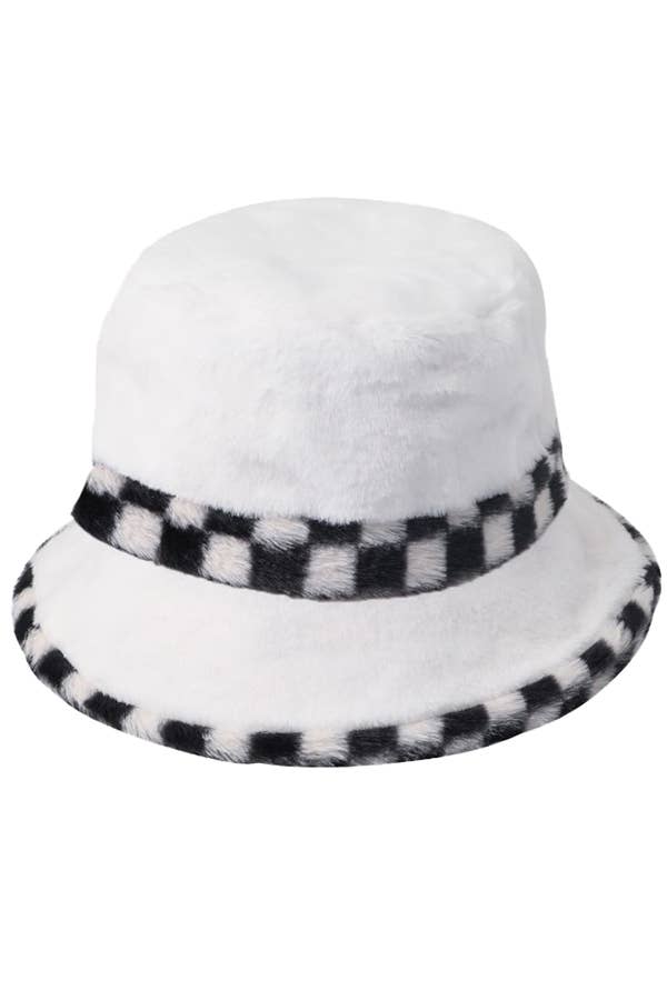 Cap Zone - Black White Checkered Fluffy Faux Fur Bucket Hat