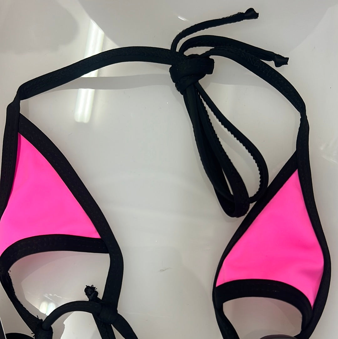 Exclusive Triangle Cut out Bikini Top ~assorted colors~ PT101