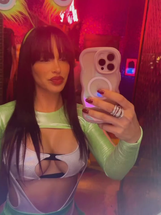 Exclusive SEXY Out of this world Alien GIRL